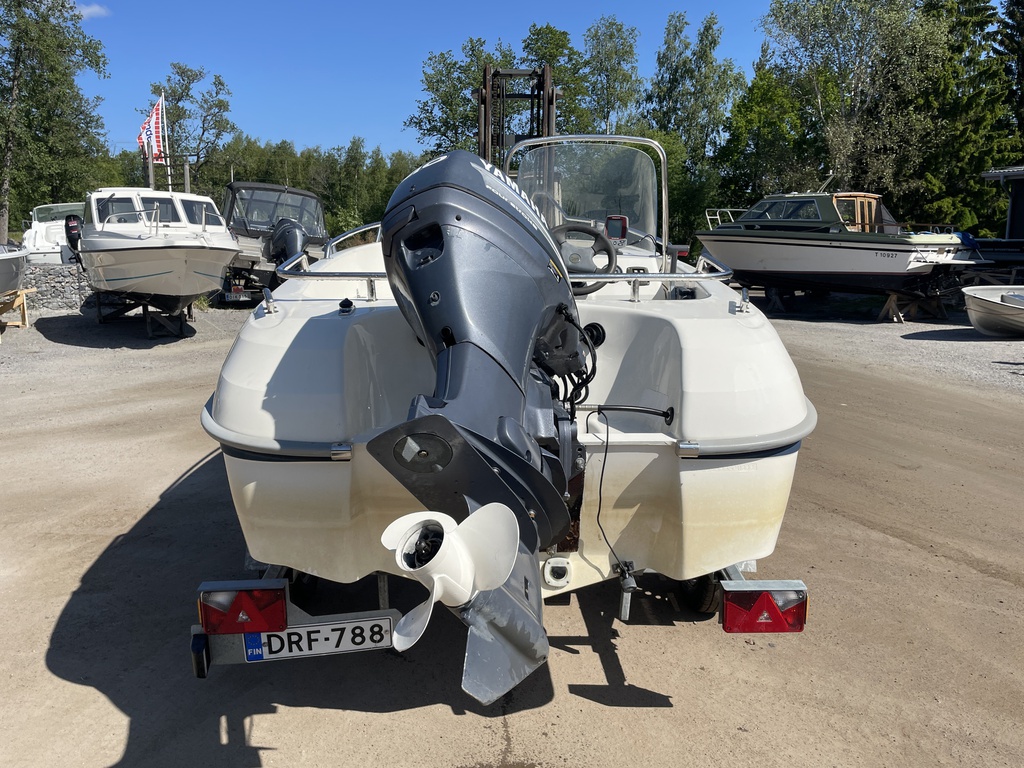 Yamarin 4410 + yamaha 40 hp
