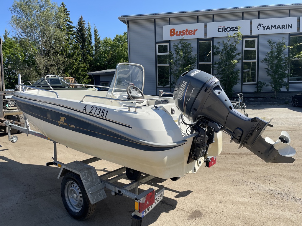 Yamarin 4410 + yamaha 40 hp