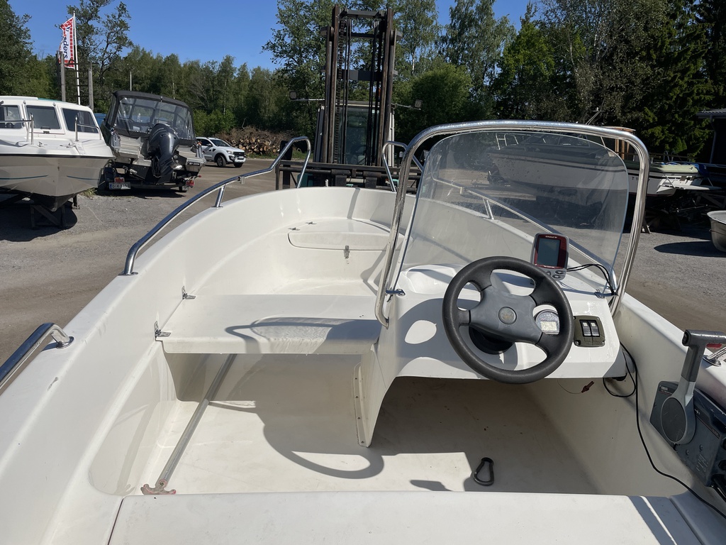 Yamarin 4410 + yamaha 40 hp