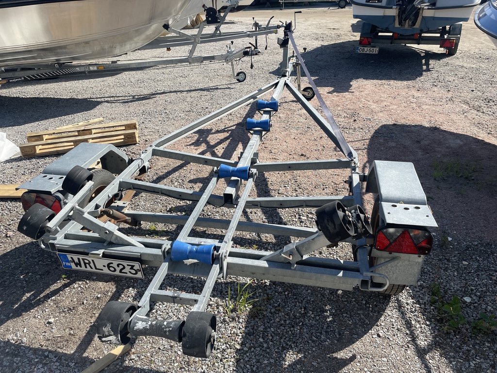 TRAILER JSI 750