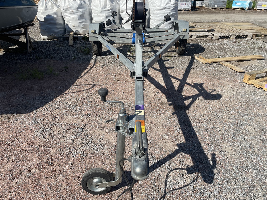 TRAILER JSI 750