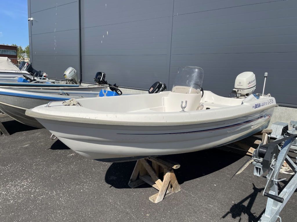 Bella 444R+Johnson 30