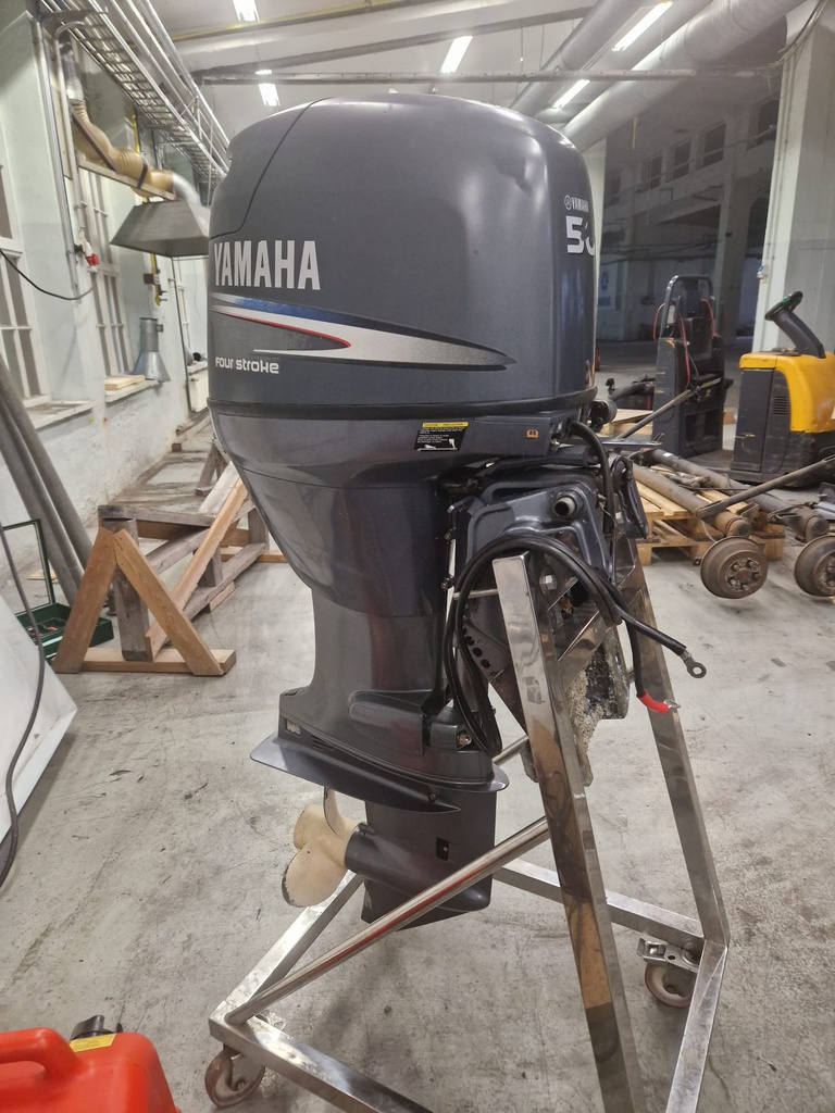Yamaha F50