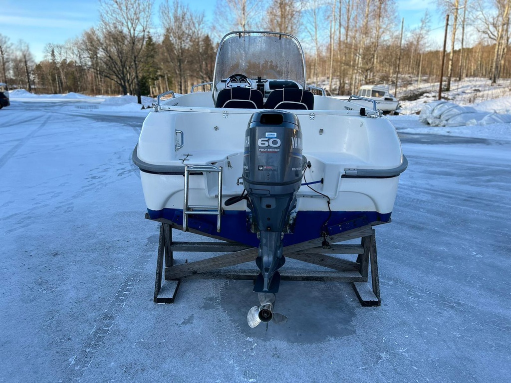 Yamarin 56 Center Console
