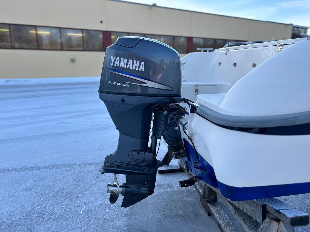 Yamarin 56 Center Console