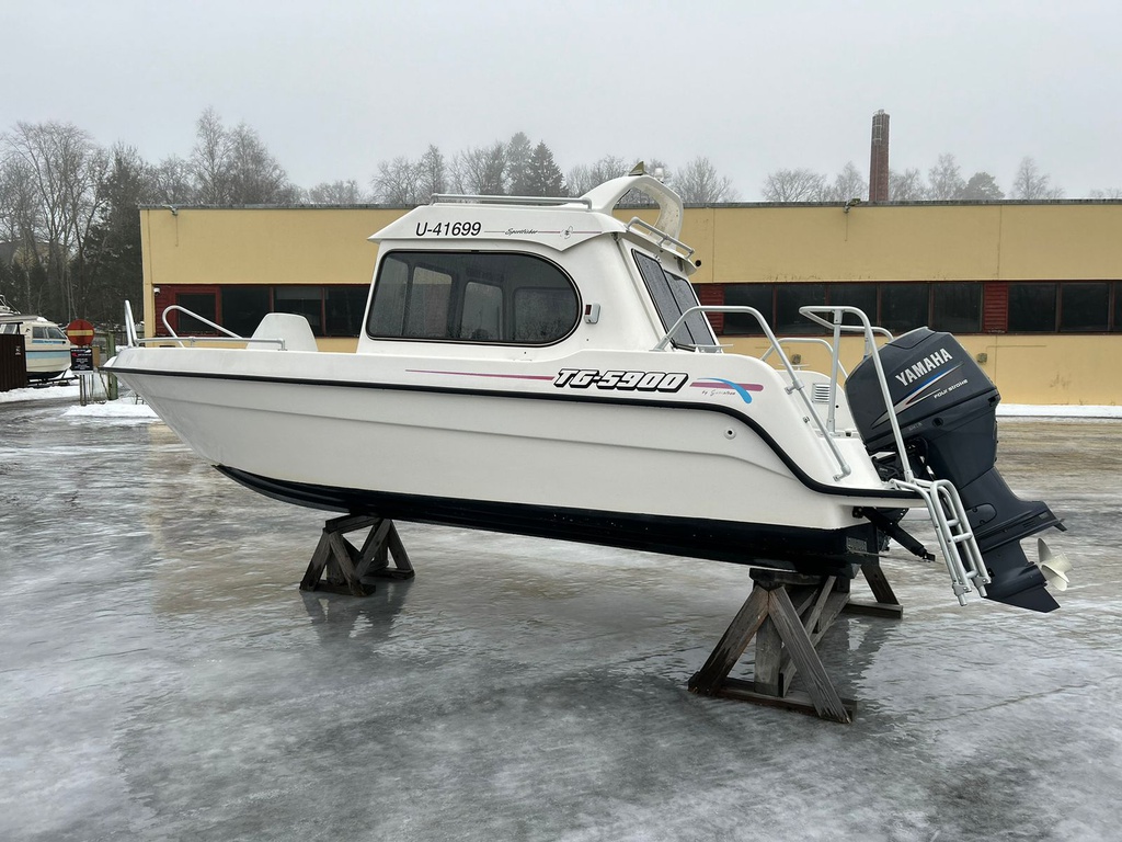 TG 5900 + Yamaha F60