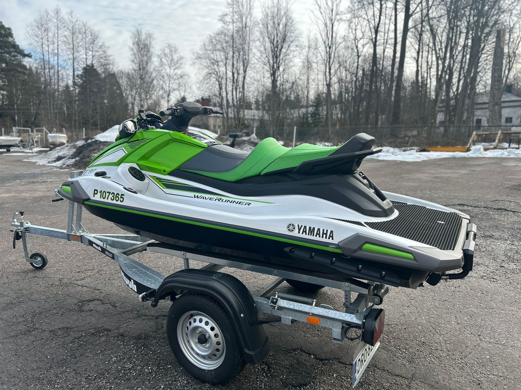 Yamaha VX Cruiser