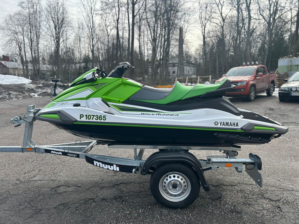 Yamaha VX Cruiser