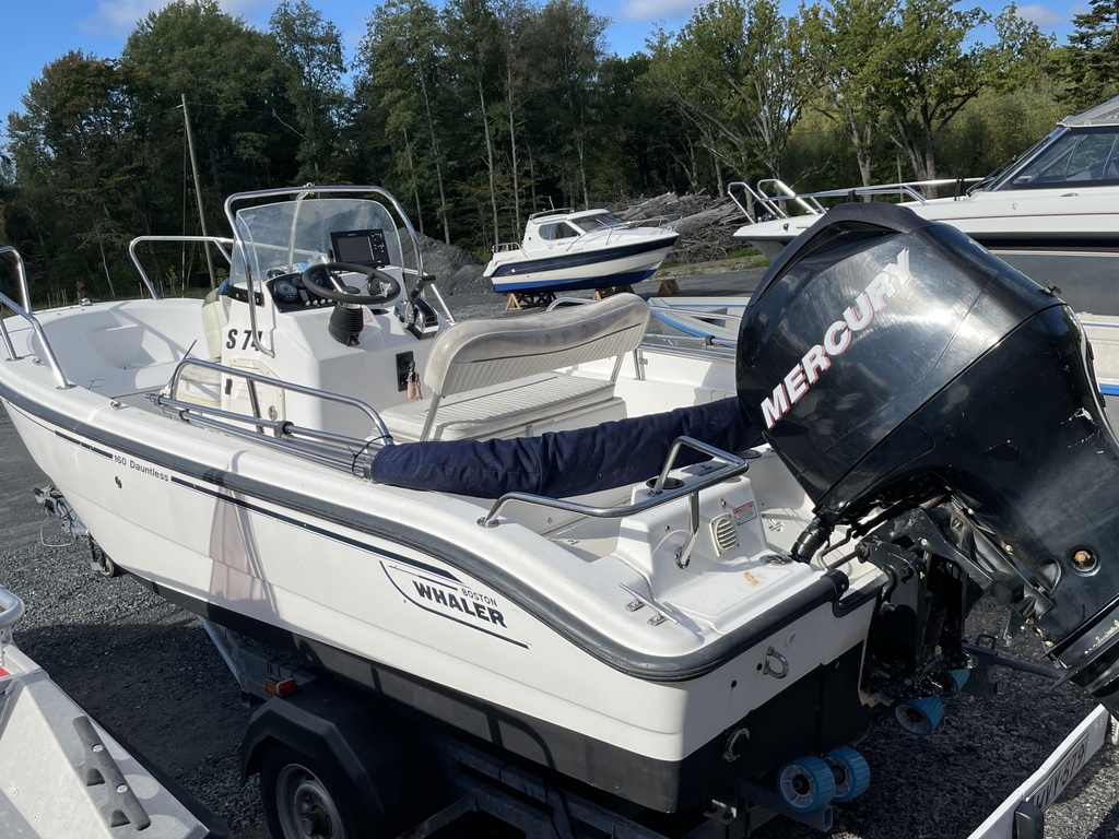 Boston Whaler 160 Dountless+ Mercury 115 