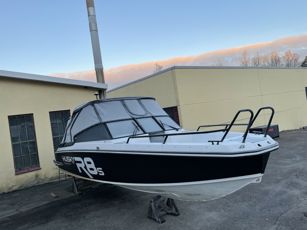 Finnmaster Husky R8s + Yamaha 350 V8