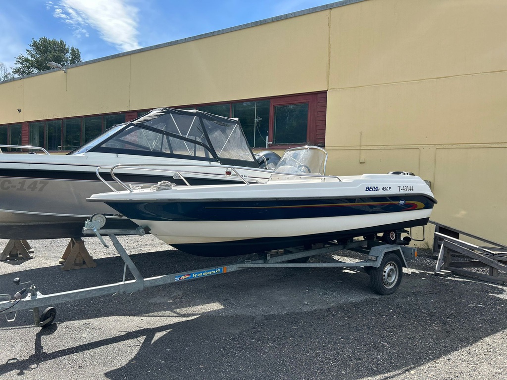 Bella 490 R + Suzuki 50 T-43144 + Majava 750