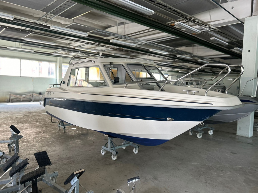 Yamarin 5800 + Mercury 75