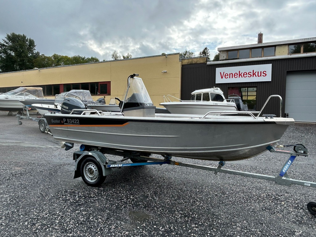 Buster Scc + Yamaha F30