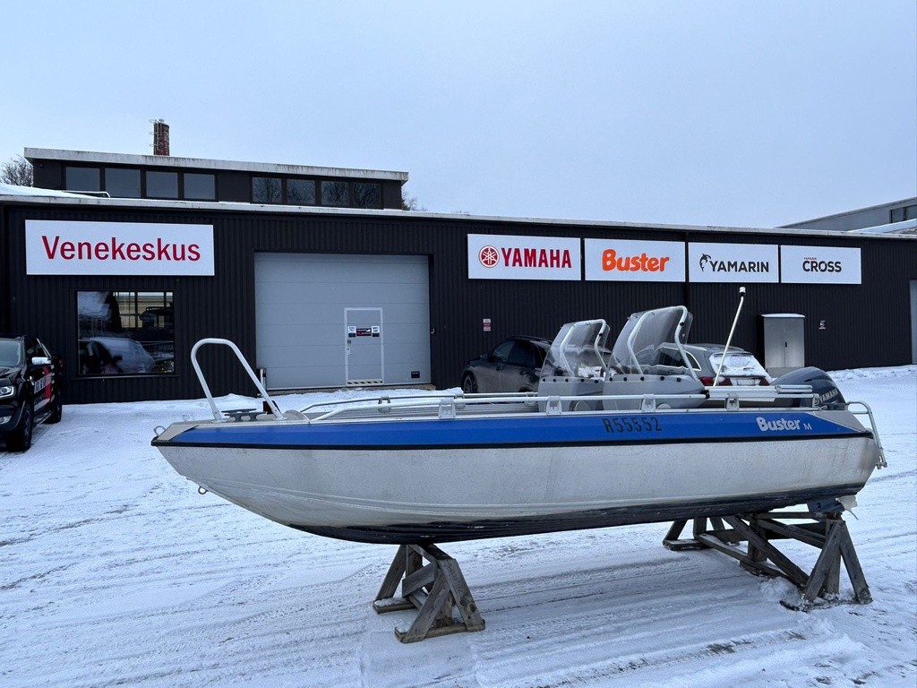 Buster M2 + Yamaha F40