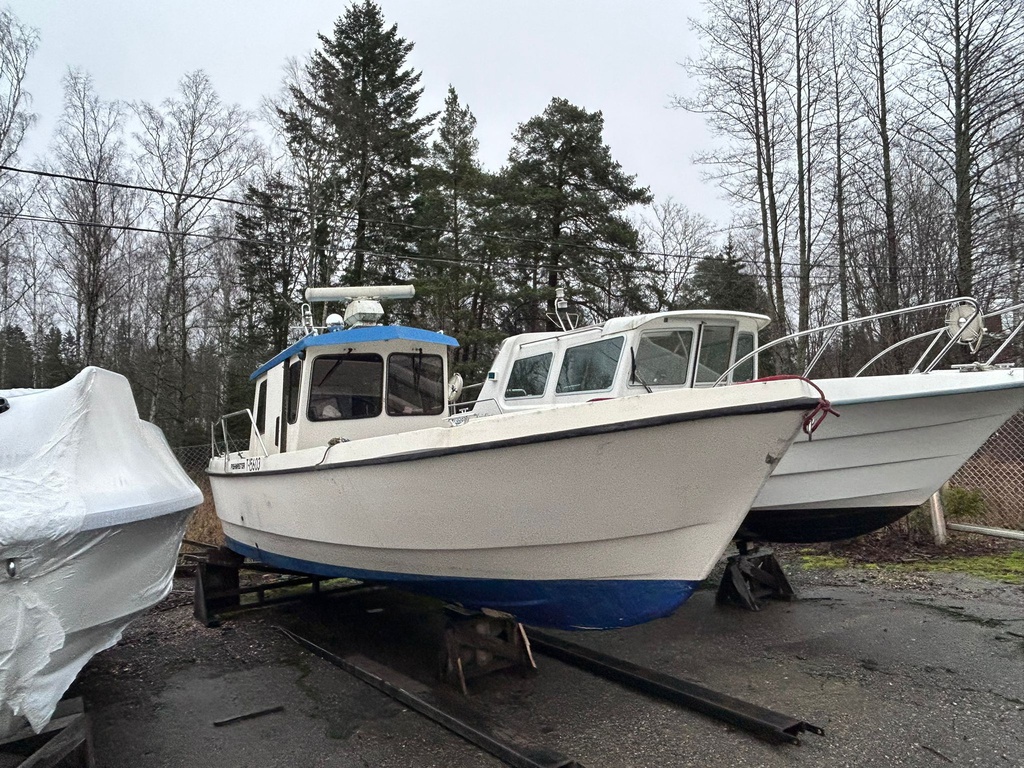FISHMASTER 810 + Yanmar 4LH-DTE | Venekeskus.com